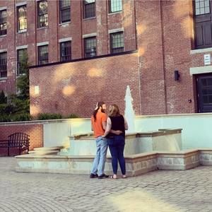 Meet your Posher, Joelle